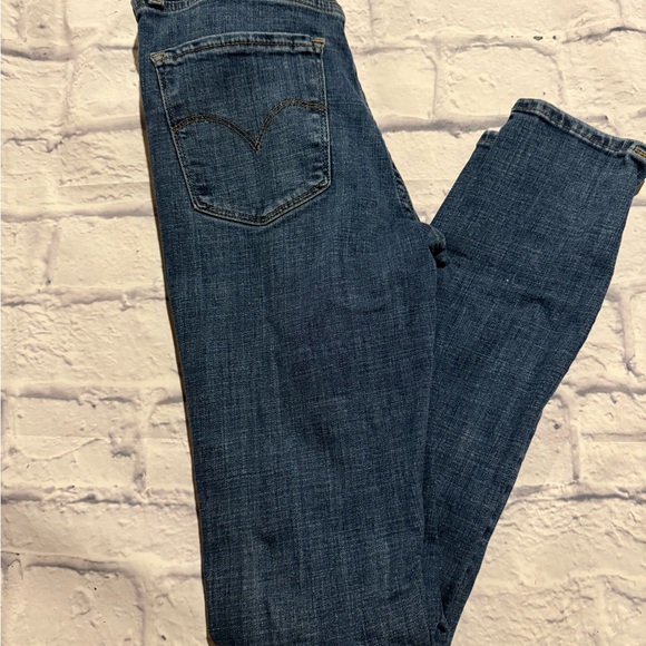Levi's Denim High Rise Skinny Jeans - Picture 3 of 5